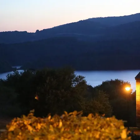 Vakantiehuis Du Gua Des Brasses Au Bord Du De La Raviege