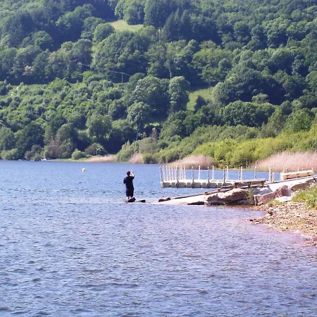 Du Gua Des Brasses Au Bord Du De La Raviege Nyaraló *