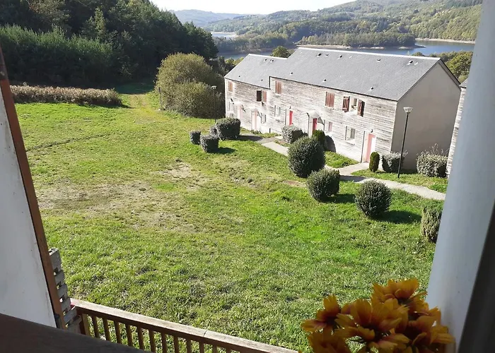 Du Gua Des Brasses Au Bord Du De La Raviege 펜션 La Salvetat-sur-Agout